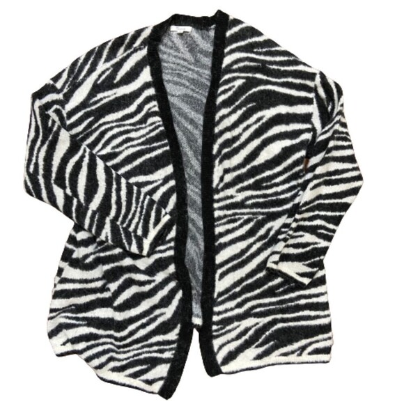 89th + Madison Buttonless Cardigan Zebra Black Striped Plus Women's Size 2XL - Picture 9 of 9